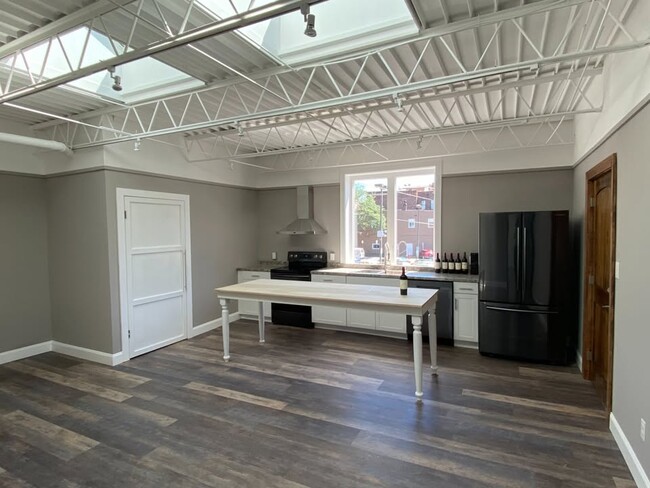 432 Franklin St, Unit 2
