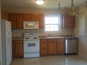 230 Willow Oak Dr NW in Christiansburg, VA - Foto de edificio - Building Photo