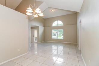825 Virginia Woods Ln in Orlando, FL - Building Photo - Building Photo