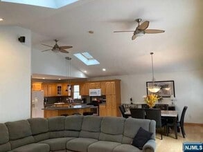 598 Saddle River Rd in Saddle Brook, NJ - Building Photo - Building Photo