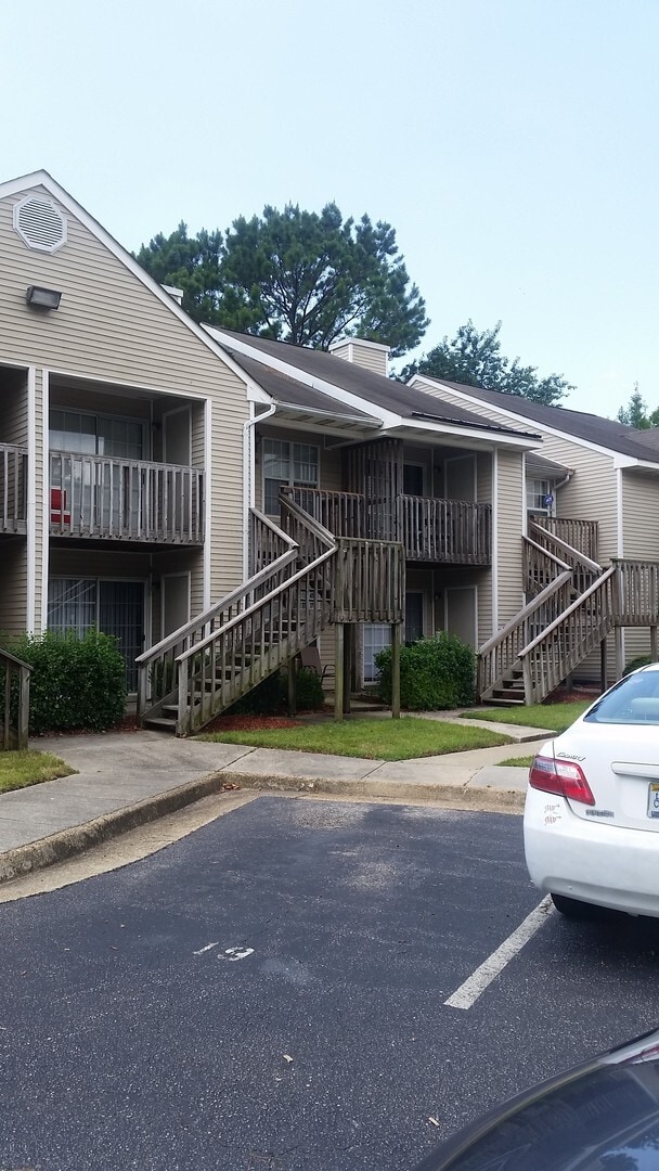 16 Lakeside Crescent in Hampton, VA - Building Photo - Building Photo