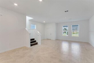 1721 Good Neighbor Lp in Kissimmee, FL - Building Photo - Building Photo