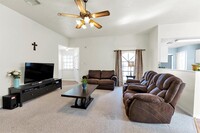 25111 Thrushwood Ln in Spring, TX - Foto de edificio - Building Photo