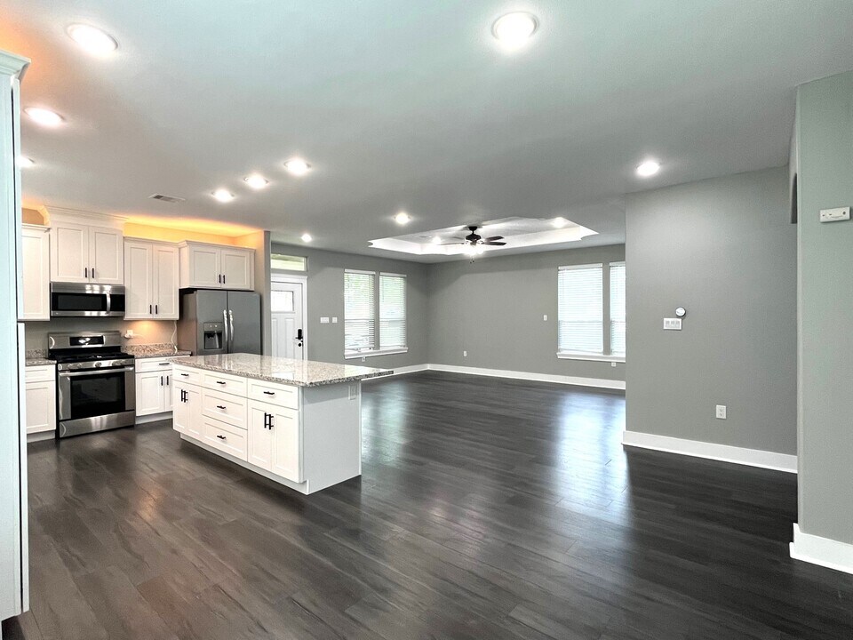 3442 Noah St in Houston, TX - Building Photo