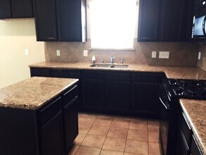 5847 Plantation Forest Dr in Katy, TX - Building Photo - Building Photo