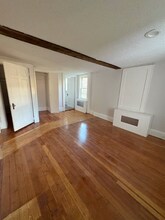 891 Mammoth Rd in Manchester, NH - Building Photo - Building Photo