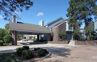 Stoneridge Apartments in Norman, OK - Building Photo - Building Photo