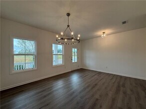 5449 Hargrove Way in Flowery Branch, GA - Building Photo - Building Photo