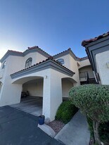 8455 W Sahara Ave in Las Vegas, NV - Building Photo