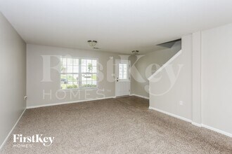 2885 Village Center Dr in Dallas, NC - Building Photo - Building Photo