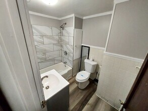 69 Angle St in Rochester, NY - Building Photo - Building Photo