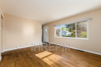 2063 Belcher Dr in Columbus, OH - Building Photo - Building Photo