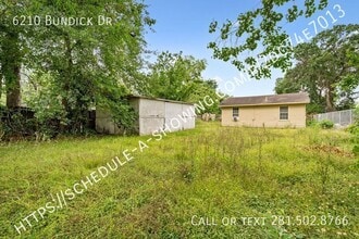 6210 Bundick Dr in Houston, TX - Building Photo - Building Photo