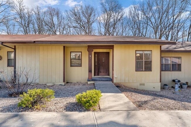 5 Yates Ln in Bella Vista, AR - Building Photo - Building Photo