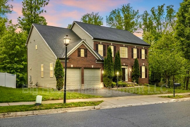 3713 Chancelsors Dr in Upper Marlboro, MD - Building Photo - Building Photo