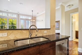 5425 Closeburn Rd in Charlotte, NC - Building Photo - Building Photo