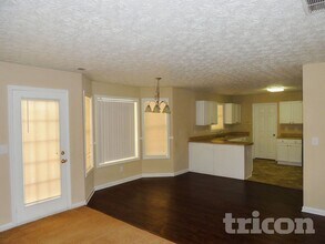 8036 Harmony Lakes Dr in Lithonia, GA - Building Photo - Building Photo