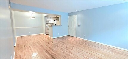 2060 Chastain Park Ct NE in Atlanta, GA - Building Photo - Building Photo