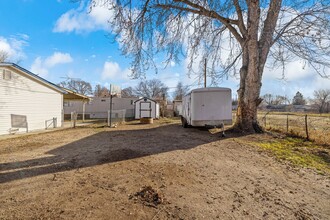 301 E 45th St in Garden City, ID - Building Photo - Building Photo