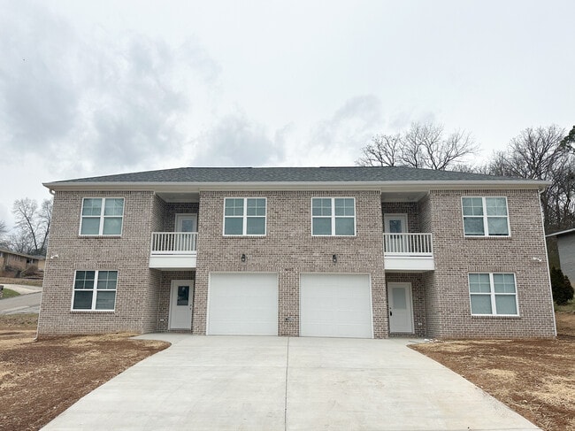 property at 4607 Plaza Hills Ln