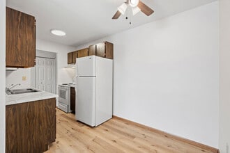 Solace on Lake Minnetonka in Spring Park, MN - Building Photo - Building Photo