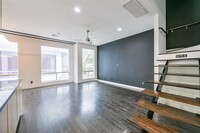 5710 Winsome Ln in Houston, TX - Building Photo - Building Photo