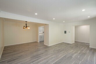 5105 Admiralty Ln in Foster City, CA - Building Photo - Building Photo