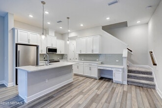 7435 Calusa Ct in Jacksonville, FL - Building Photo - Building Photo