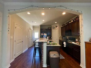 BEAUTIFUL 2/2.5 in Gateway Villas! August  in College Station, TX - Building Photo - Building Photo