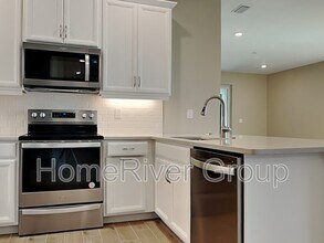 1098 Enbrook Lp in Naples, FL - Building Photo - Building Photo