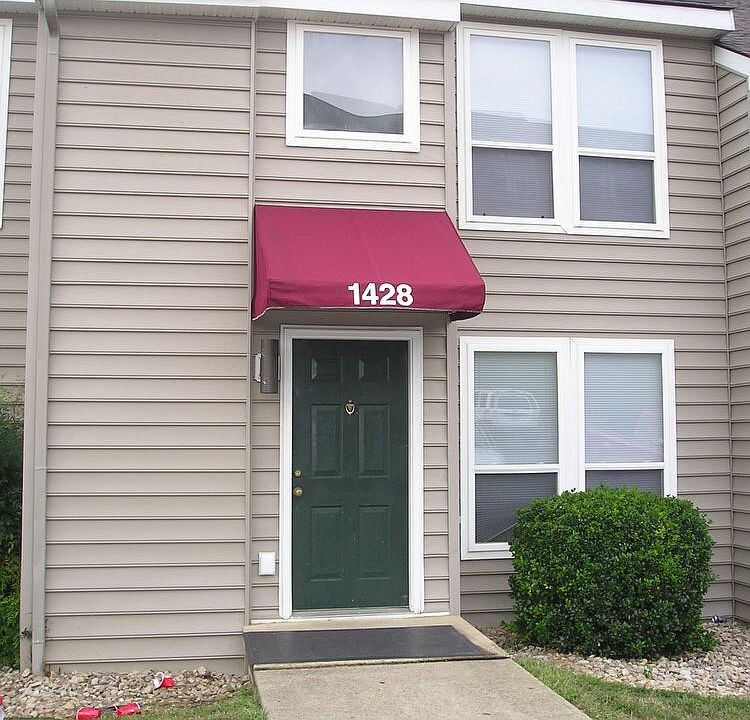 1428 Devon Ln in Harrisonburg, VA - Building Photo