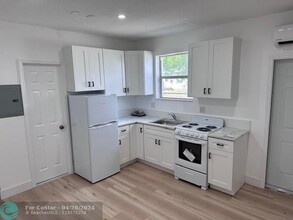 1616 NW 5th St in Fort Lauderdale, FL - Building Photo - Building Photo