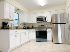 5386 NE 12th Ave in Ocala, FL - Building Photo - Building Photo