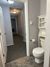 142 Beaver Ct, Unit Apt 2 in Amherst, OH - Building Photo - Building Photo