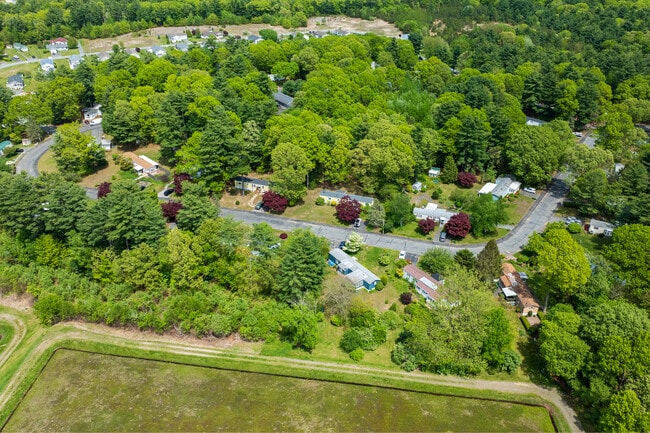 Twin Coach Estates in Lakeville, MA - Building Photo - Building Photo
