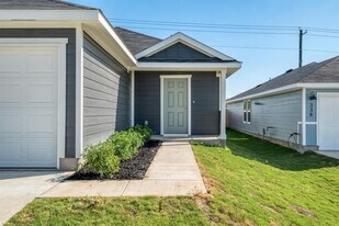 346 Bull Lake Cir in Buda, TX - Building Photo