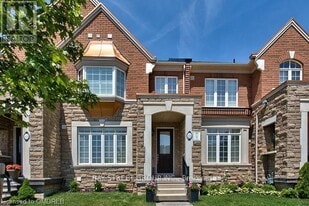 571 Sixteen Mile Dr in Oakville, ON - Building Photo