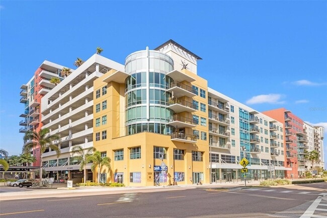 property at 1208 E Kennedy Blvd
