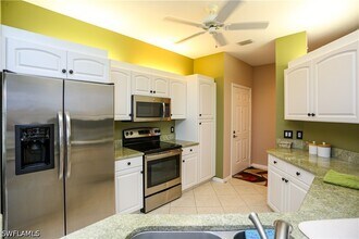 5885 3 Iron Dr in Naples, FL - Building Photo - Building Photo