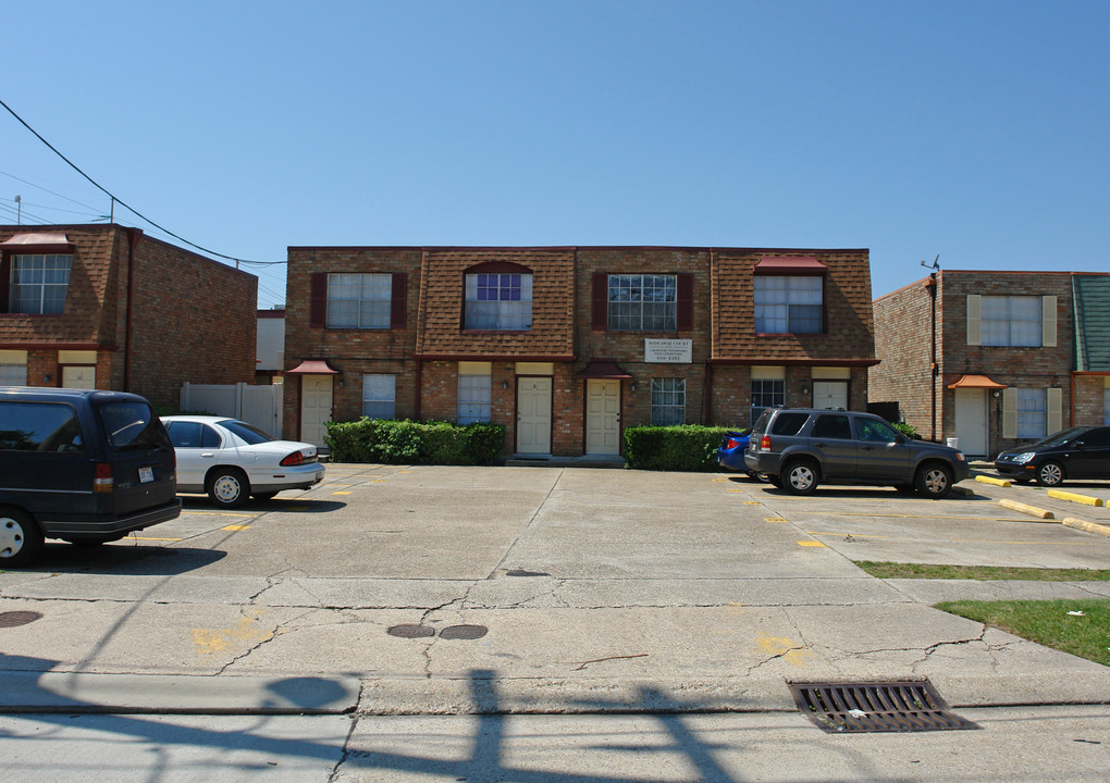 2104 Richland Ave in Metairie, LA - Building Photo