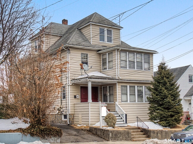 property at 1440 Wood Ave