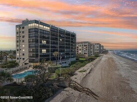 1125 Jimmy Buffett Mem Hwy in Satellite Beach, FL - Building Photo