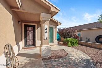 14413 Desert Sage Dr in Horizon City, TX - Building Photo - Building Photo