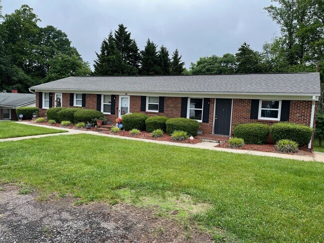 property at 440 Rosewood Ave