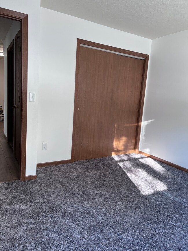 2622 Nelson Dr Unit 2 in Menomonie, WI - Building Photo - Building Photo