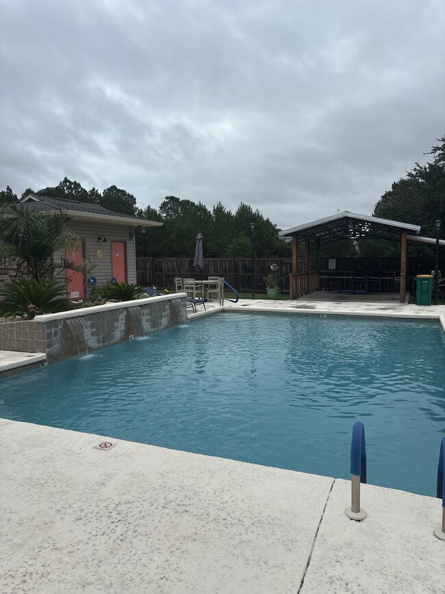 21 Oak Alley Ln in Long Beach, MS - Building Photo - Building Photo