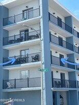 51 Hiering Ave in Seaside Heights, NJ - Building Photo