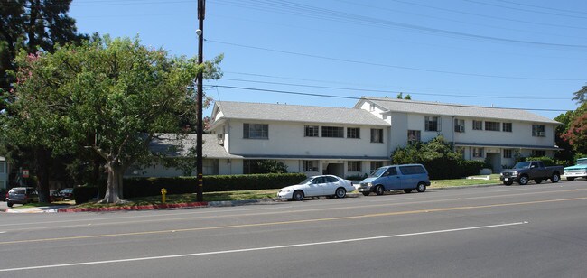 2201 Mar vista St in Montrose, CA - Foto de edificio - Building Photo