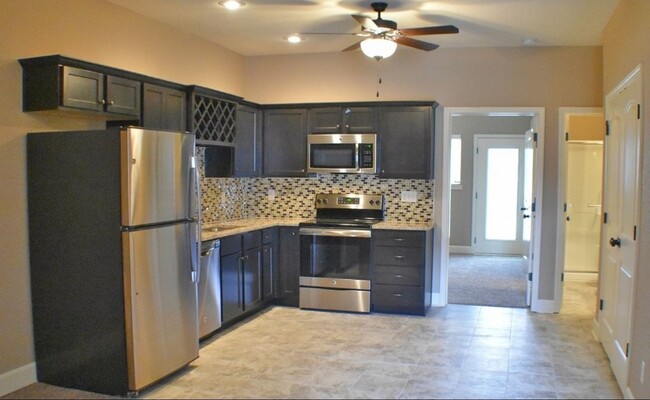 2210-2216 Burningwood in Lee's Summit, MO - Building Photo - Building Photo
