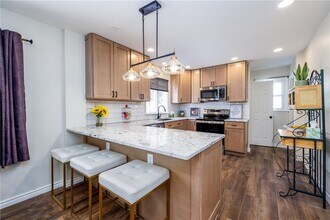 207 W Ivy St in East Rochester, NY - Building Photo - Building Photo